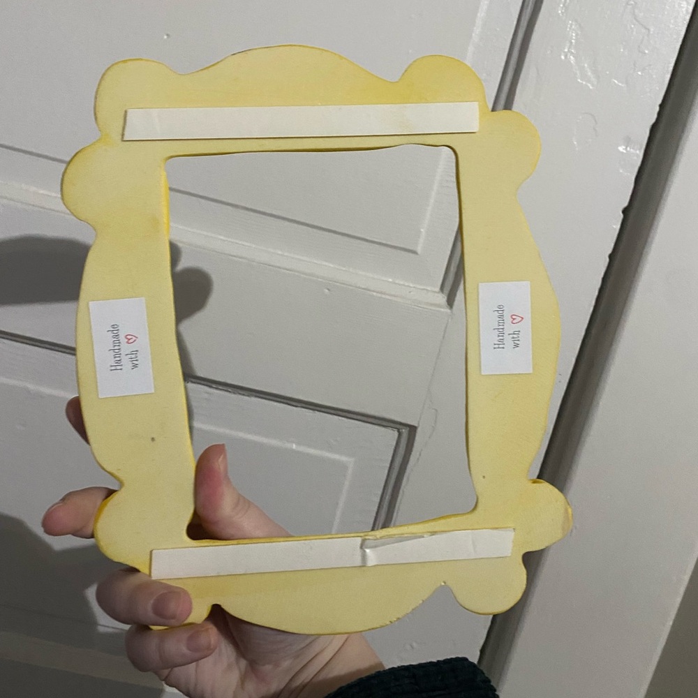 Friends Peephole Frame - Picture 2 of 2